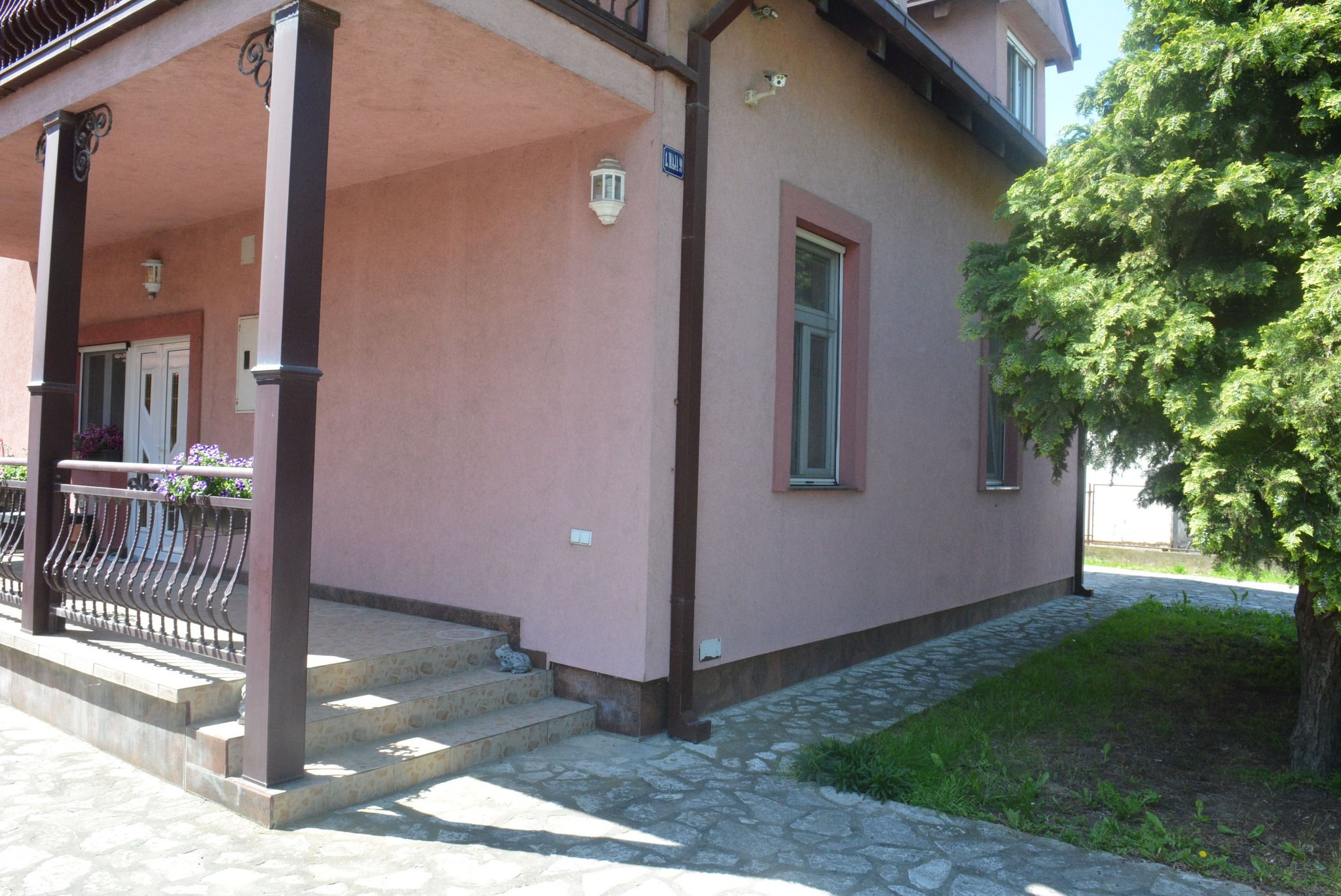 499792160_122239429160082812_8988812423074263796_n