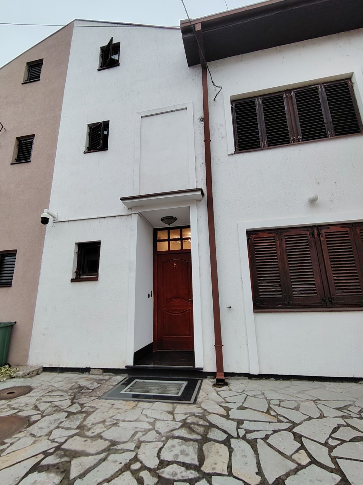 viber_image_2025-12-13_23-30-41-439