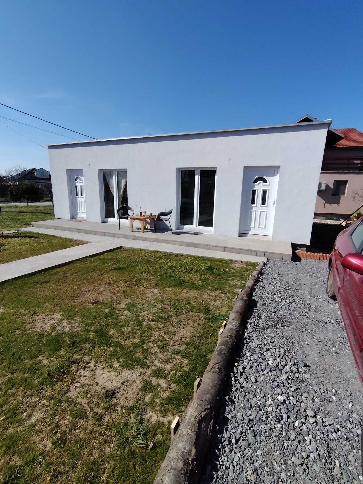 Kuća u Obrenovcu – 64 m2 -Belo polje