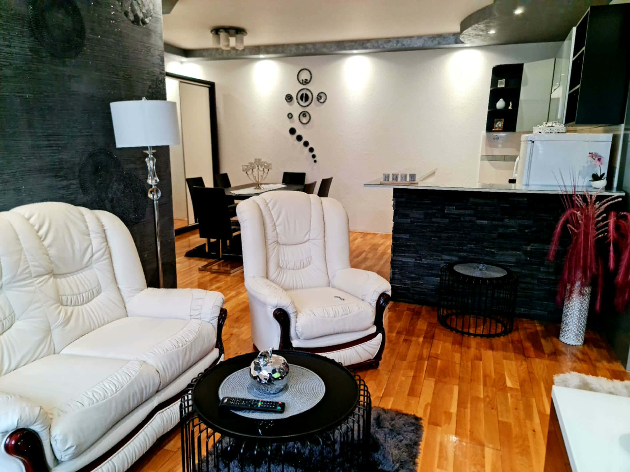 663743843_1997676870820802_6676020966577039810_n