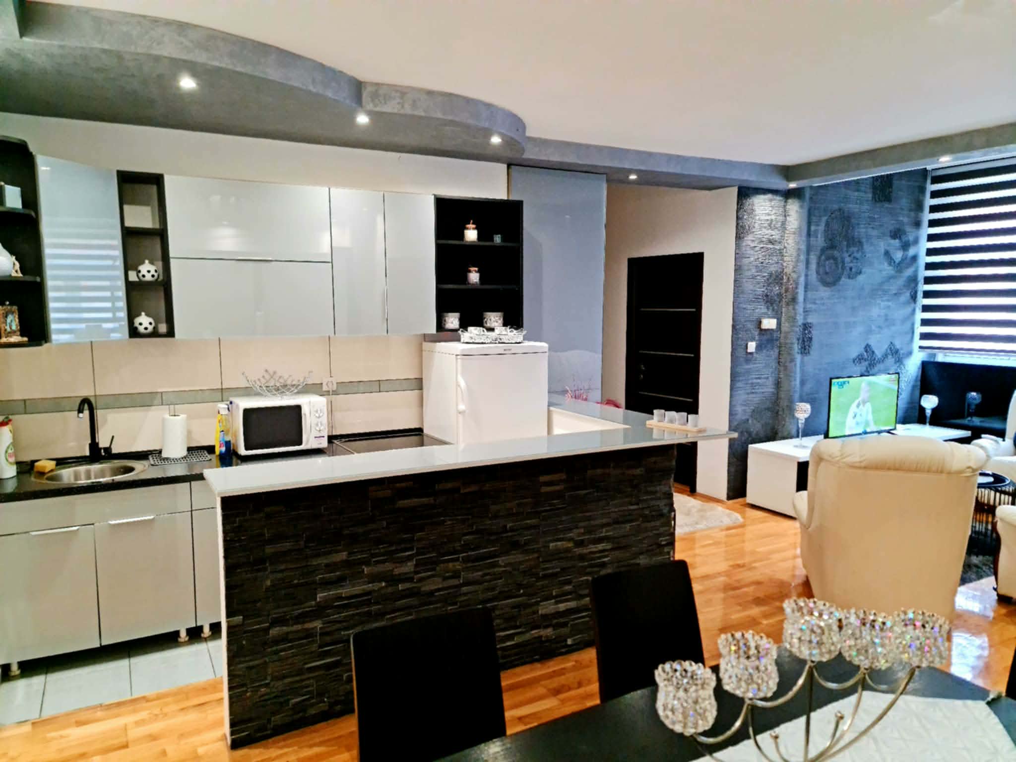 664262660_1235347921980374_3976831009938875443_n