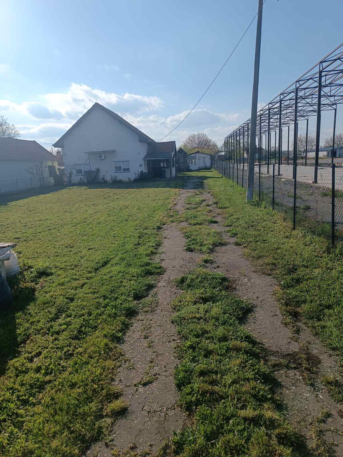 Kuća i plac – Valjevski put- 71m2, 19 ari