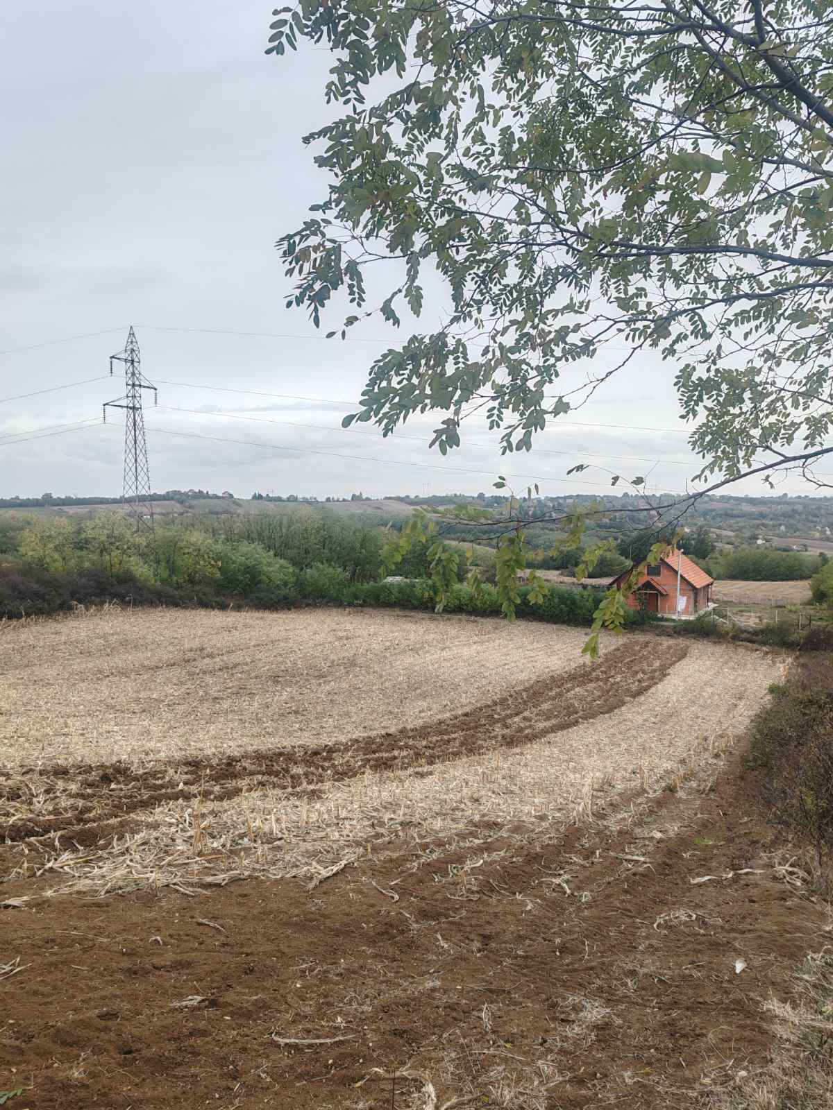 Plac-Mislođin-Obrenovac-51,67 ari